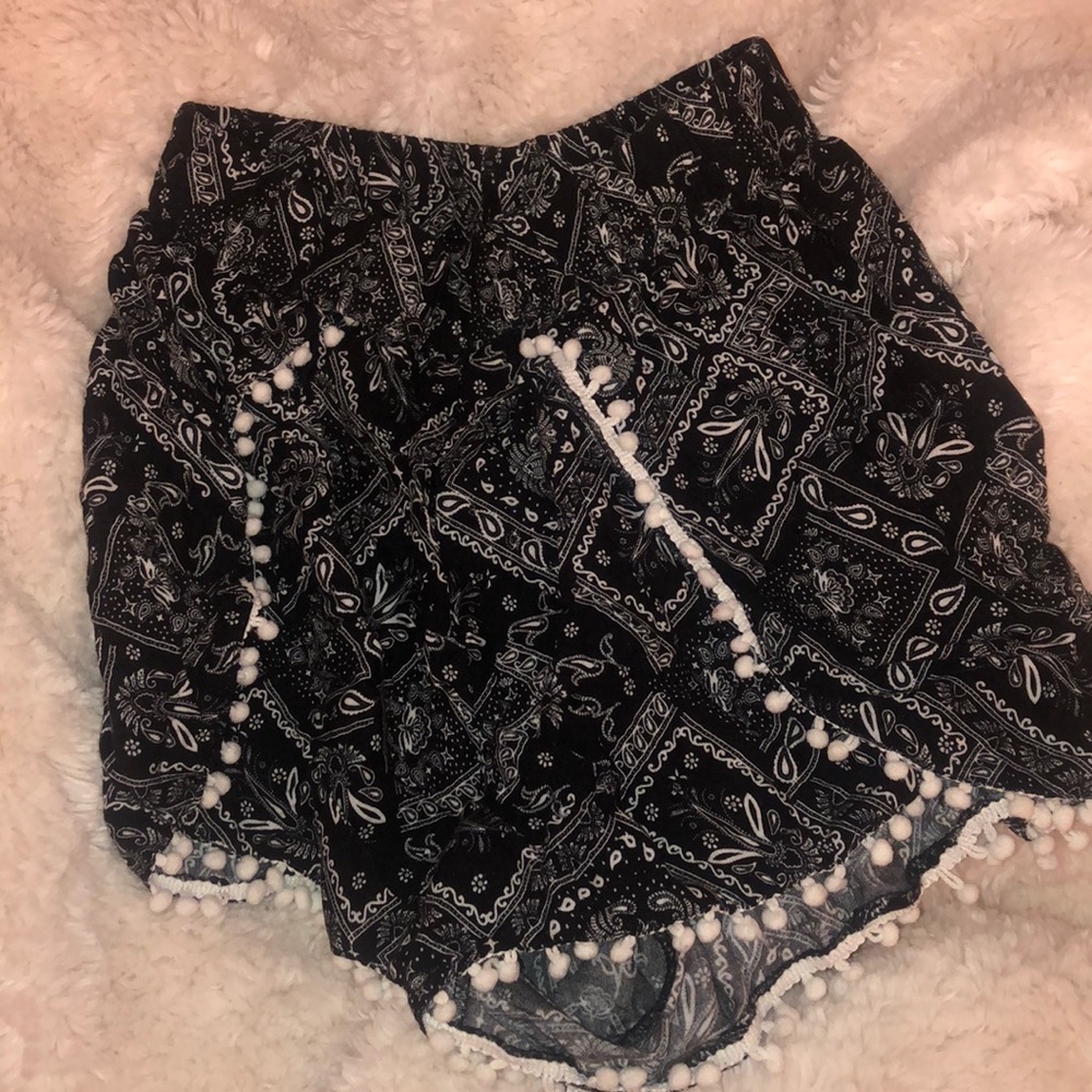 Flowy shorts